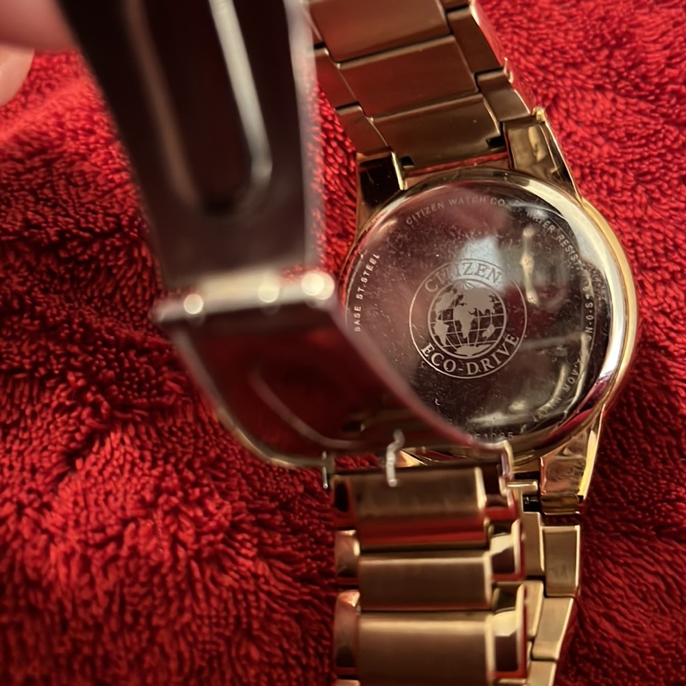 Citizen eco-drive watch - Picture 4 of 4